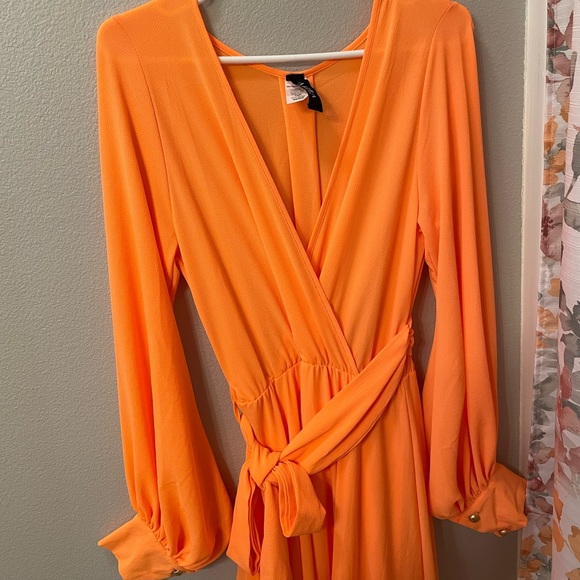 Akira Chiffon Maxi Dress - Picture 3 of 4